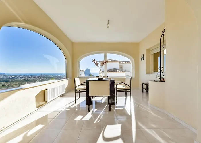 Villa Guzman - Cucarres *