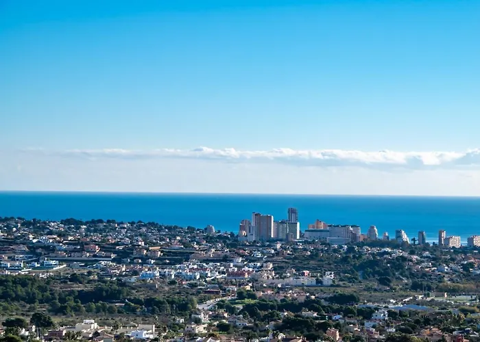 Guzman - Cucarres 빌라 *